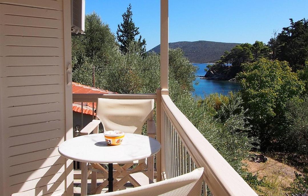 Lithea Villas And Studios By The Sea Агиос-Петрос-Алонис Экстерьер фото